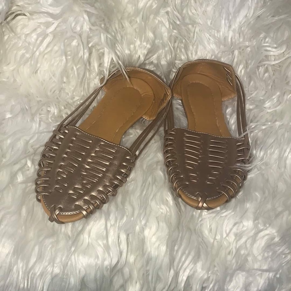 Gucci sandals for women size 6